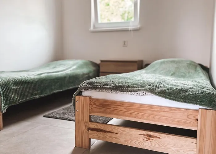 U Tomasza Nyaraló *